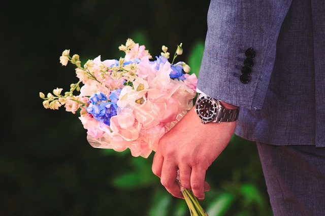 flowers to bring on a first date watch